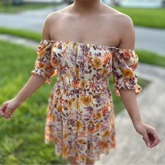 Jun & Ivy Milk Maid Dress - Picture 6 of 7